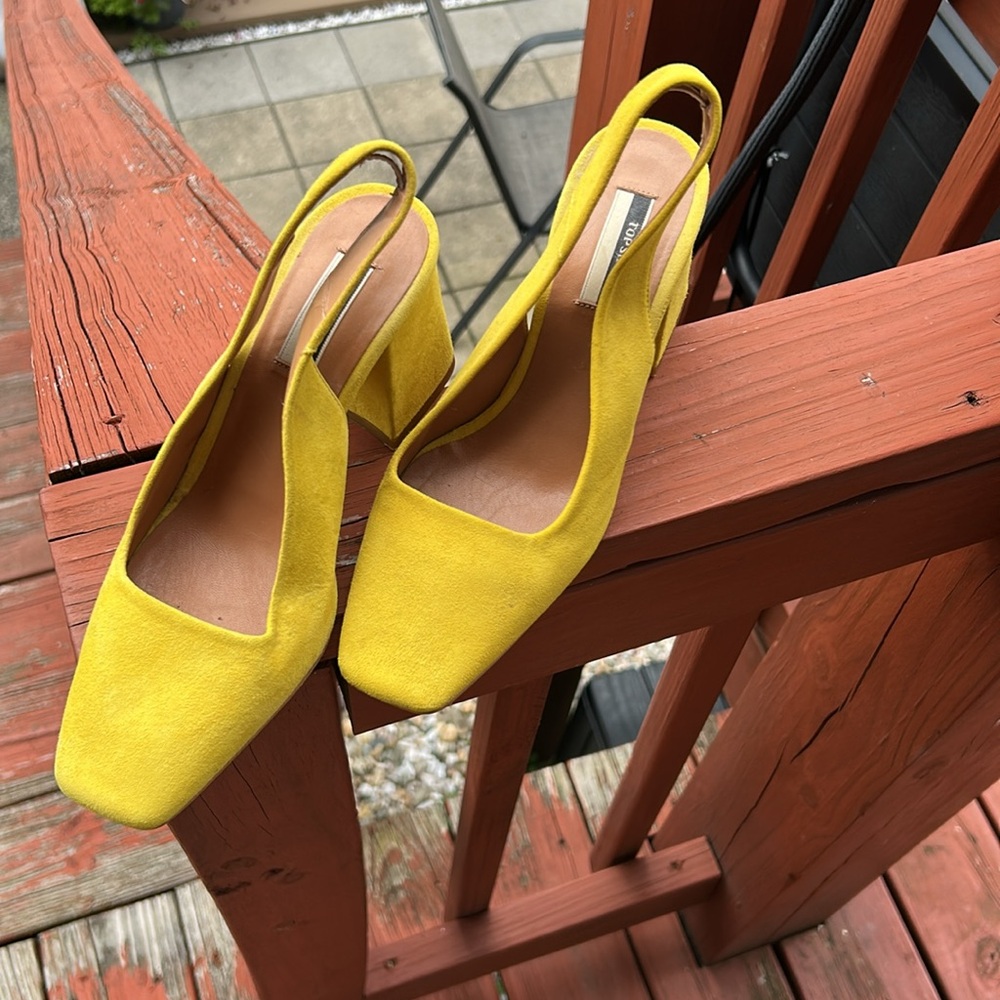 TOPSHOP YELLOW SUEDE SQUARE TOE SLING BACK